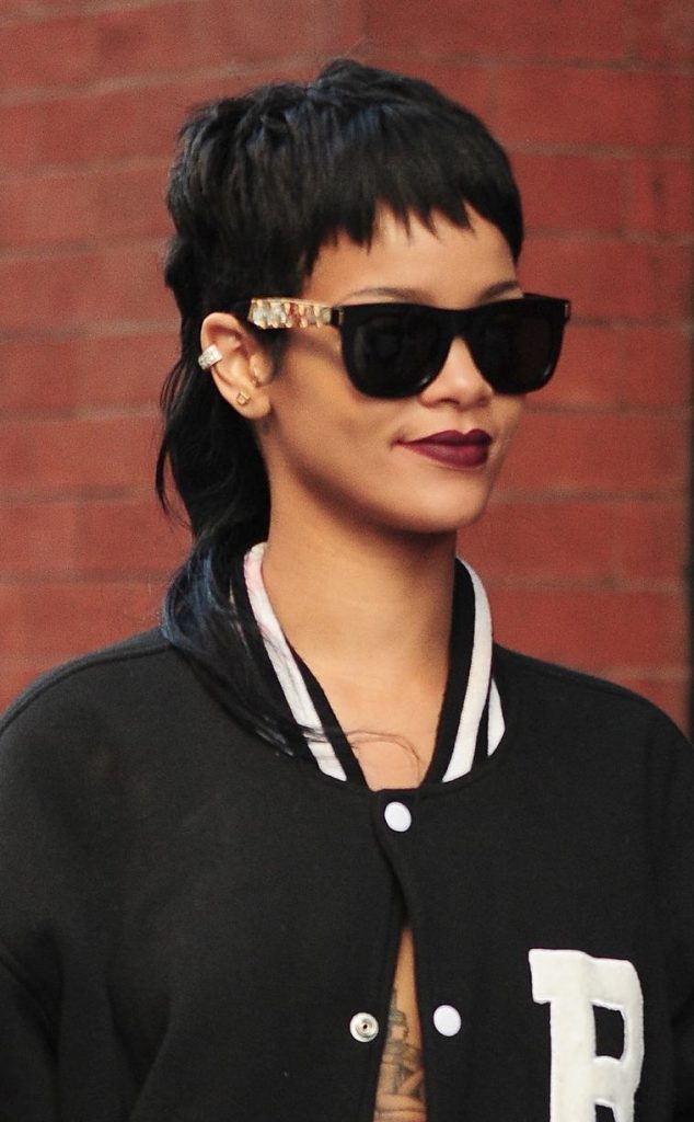 Rihanna cùng kiểu tóc Punk Mullet