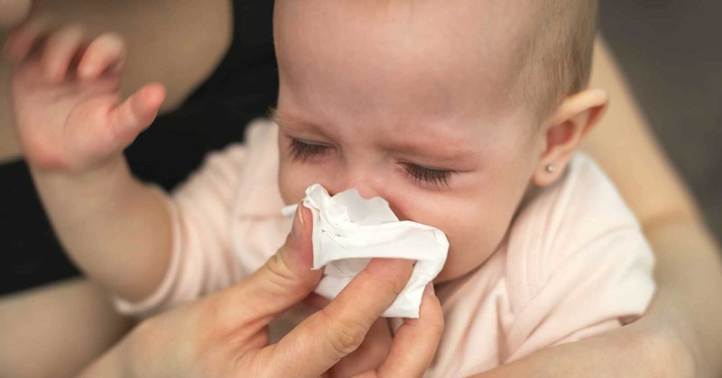 Nguyên nhân khiến trẻ sơ sinh bị ngạt mũi