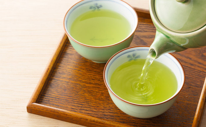 trà xanh là thức uống giảm mỡ bụng nhanh nhất