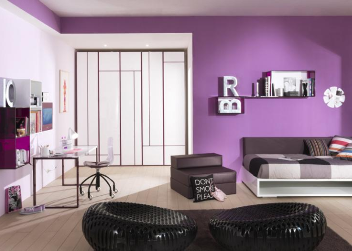 Những chi tiết nội thất có tone màu trầm như đen, xám sẽ phù hợp để kết hợp cùng với màu sơn tím ngọt ngào