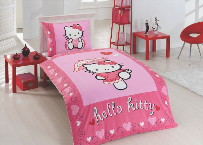 Drap trải giường hình Hello Kitty đẹp mắt giúp trang trí phòng ngủ cho bé gái ấn tượng