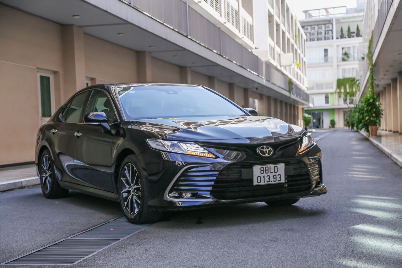 Bảng Giá Xe Toyota Camry Mới Nhất 2022