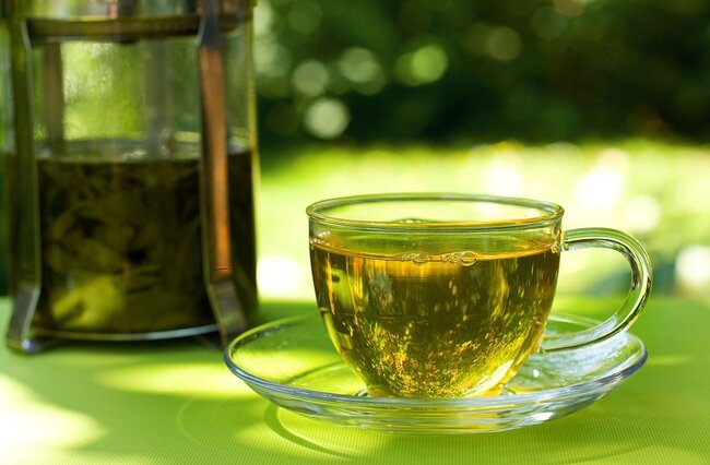 Giảm mỡ bụng bằng cách uống trà xanh mỗi ngày
