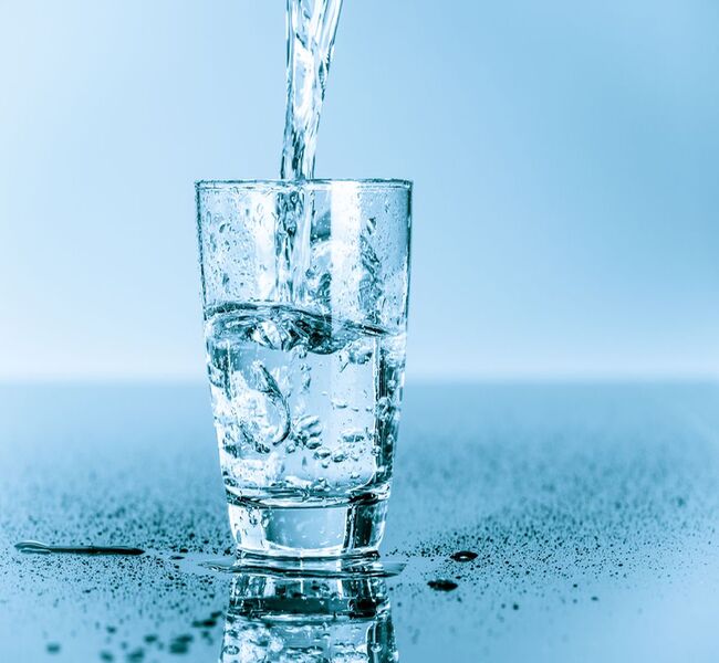 Hãy uống đủ nước mỗi ngày
