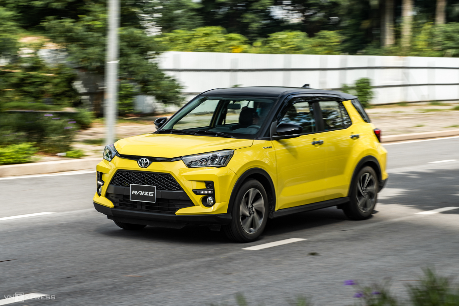 Review Toyota Raize nội thất: Tiện nghi vượt tầm giá