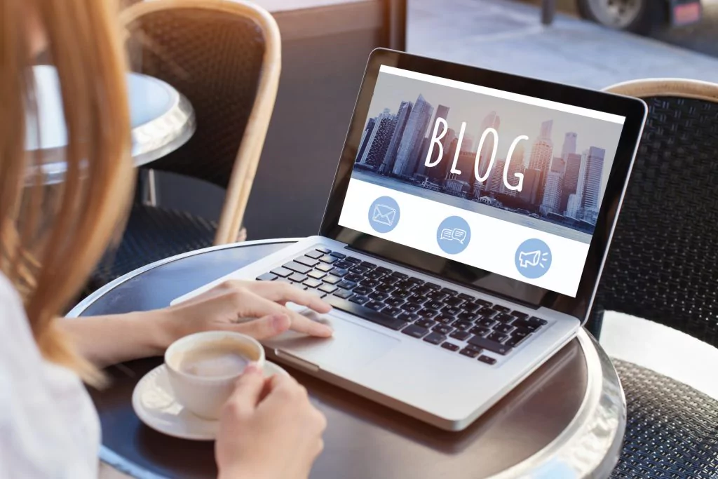 Viết blog là cách kiếm tiền online tại nhà khá hiệu quả