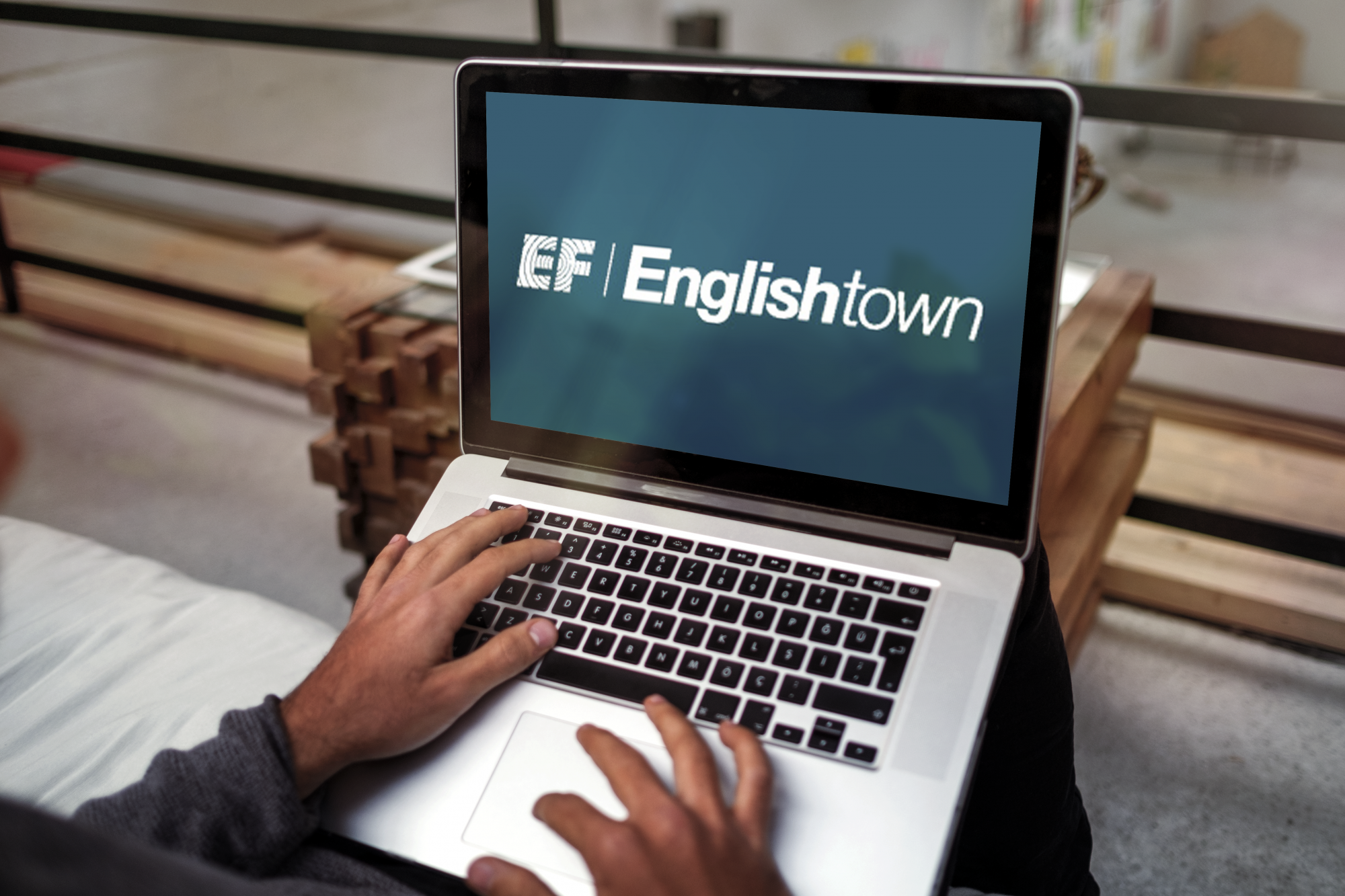 Phần mềm học tiếng Anh giao tiếp EF English town