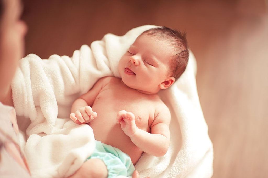 Làn da trẻ sơ sinh rất mỏng và nhạy cảm nên dễ bị kích ứng nếu gặp phải các tác nhân xấu