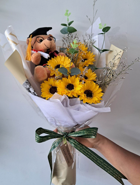 bó hoa hướng dương tặng tốt nghiệp