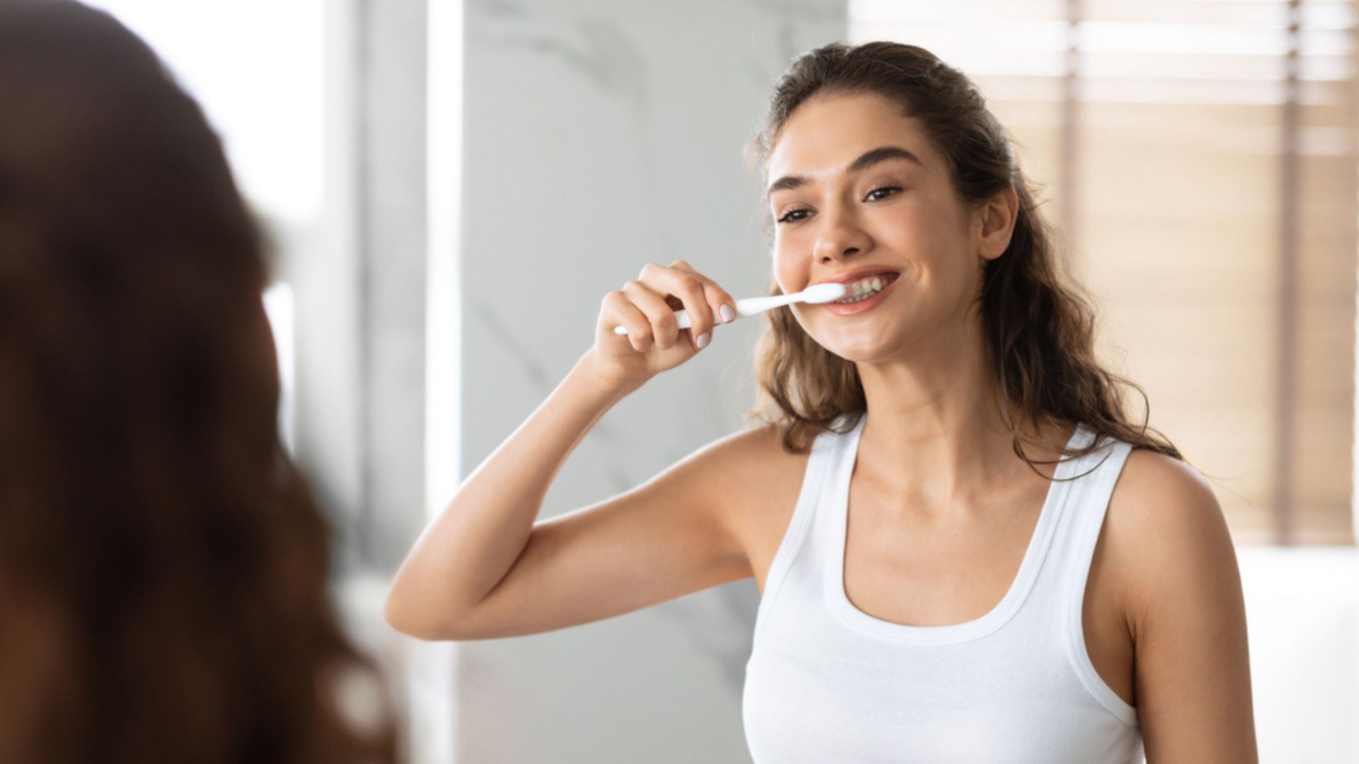 Mách bạn cách vệ sinh răng miệng đúng để bạn có nụ cười khỏe và đẹp