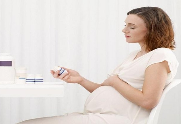 Uống thuốc điều hòa kinh nguyệt khi có thai