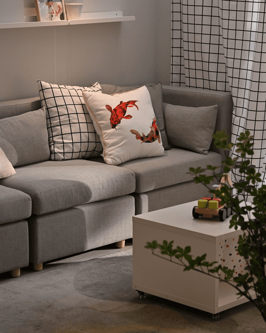 Bàn sofa là điểm nhấn giúp tôn lên vẻ đẹp và phong cách của phòng khách