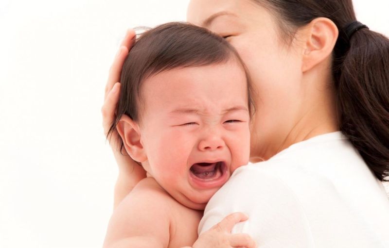 Dấu hiệu nhận biết trẻ mọc răng sớm và nguyên nhân