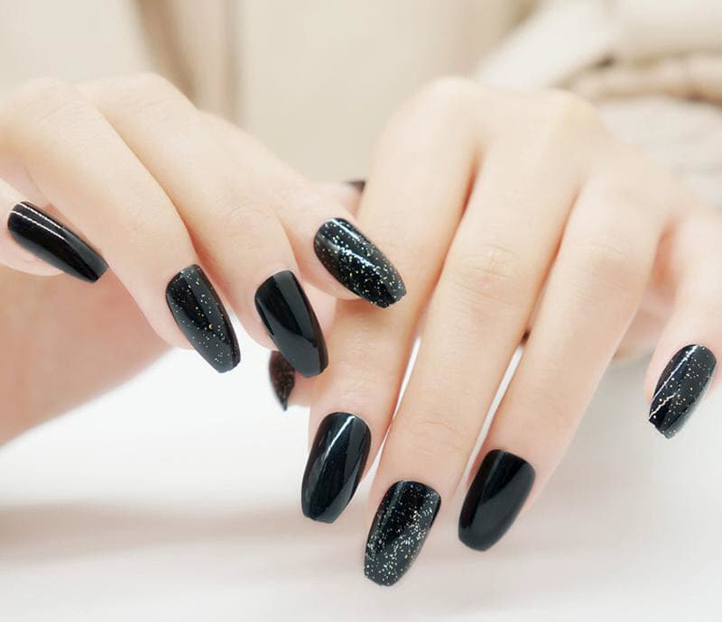 Top 55 mẫu nail đen đẹp cho nàng cá tính phong cách huyền bí