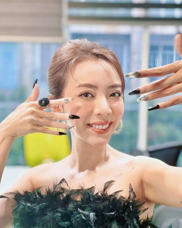 Happy Luxury Nails & Beauty là điểm đến thường xuyên của diễn viên Thu Trang.