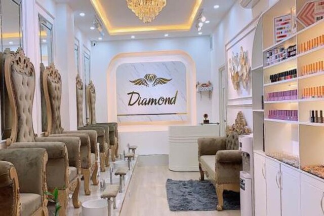 Tên tiệm nail Diamond