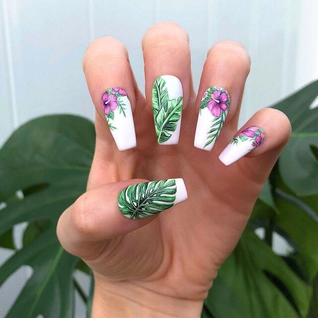 Mẫu nail vẽ hoa đơn giản NỔI BẬT đôi bàn tay khiến ai cũng mê