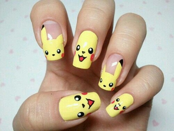 Sắc vàng trẻ trung, tươi tắn của nail hoạt hình Pikachu thu hút mọi ánh nhìn (Nguồn: Internet)

