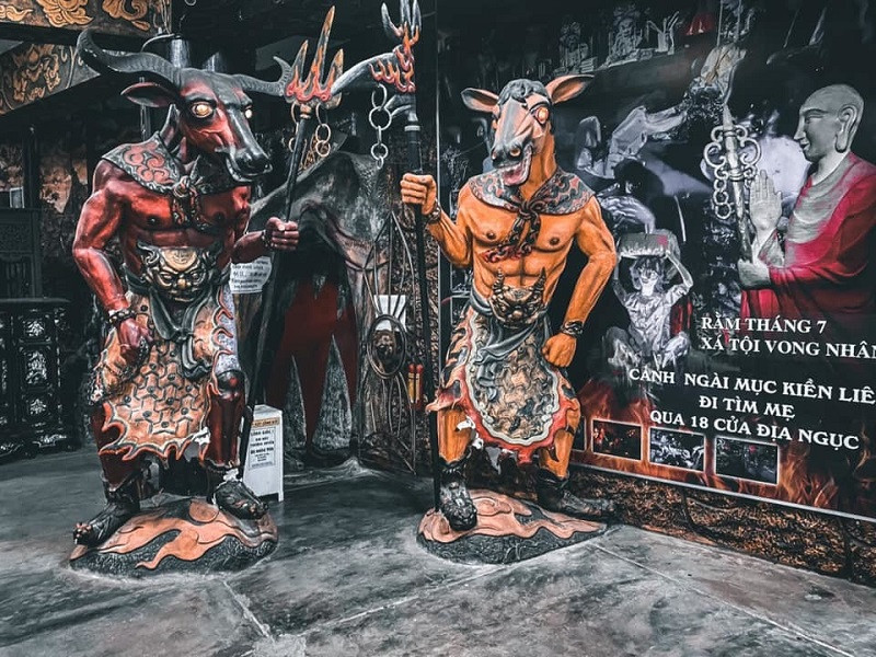 18 tầng địa ngục tại chùa Ve Chai Đà Lạt