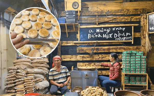 Bạn có thể mua bánh hạt dẻ Sapa ở chợ Bắc Hà về làm quà