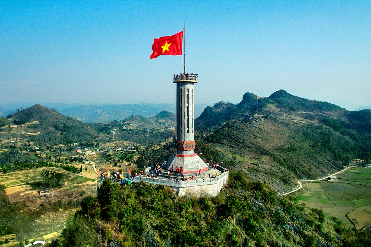 Kinh nghiệm du lịch cột cờ Lũng Cú – Dấu mốc thiêng liêng tại Hà Giang