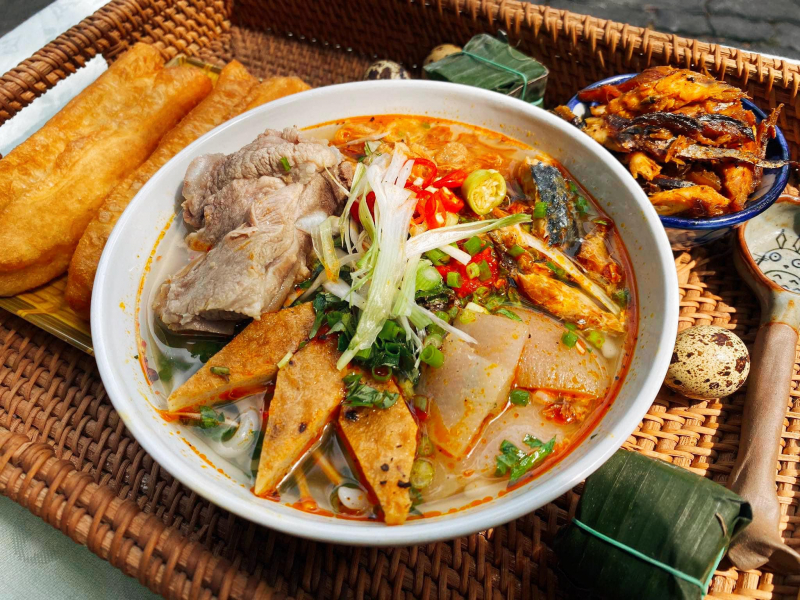 Bánh Canh có nguồn gốc từ Đông Nam Bộ, sau đó được phổ biến khắp Việt Nam 