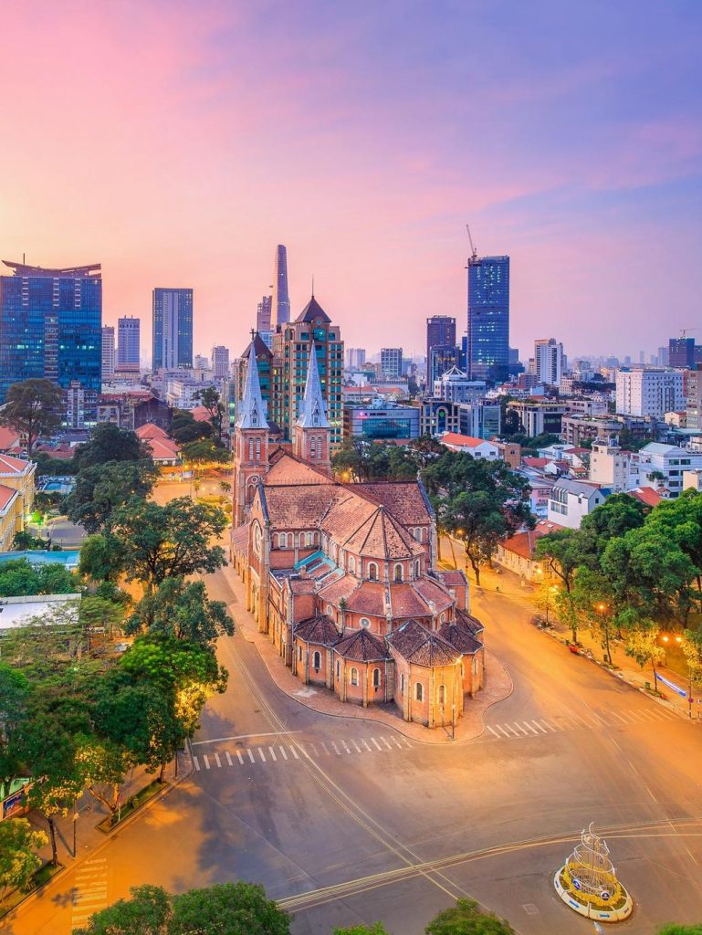Nhà thờ Đức Bà - Công trình kiến trúc độc đáo của Sài Gòn