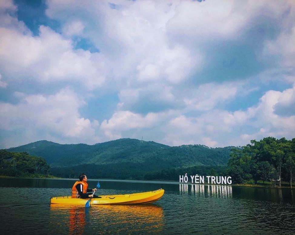 Vẻ đẹp hoang sơ, yên bình tại Hồ Yên Quang 