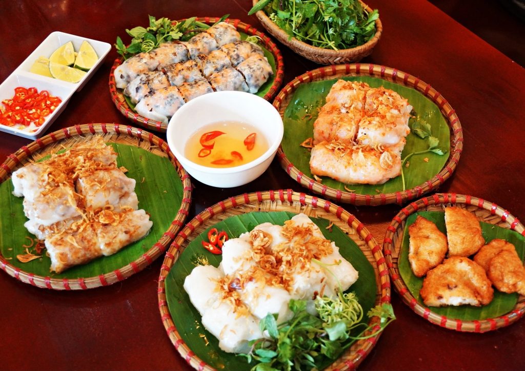 Thưởng thức ẩm thực đặc sắc Quảng Ninh 
