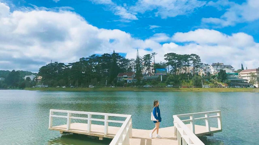 Hồ Xuân Hương - viên ngọc xanh giữa lòng thành phố Đà Lạt (Nguồn: Internet)