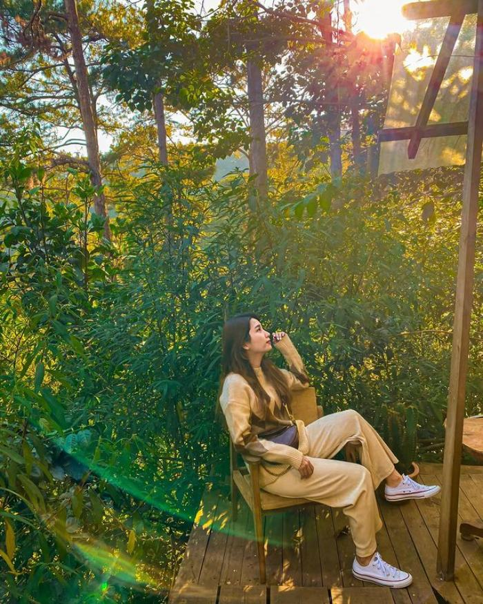 Đến quán Đương du khách sẽ được hòa mình vào thiên nhiên, tận hưởng hương thơm của núi rừng (Nguồn: Internet)