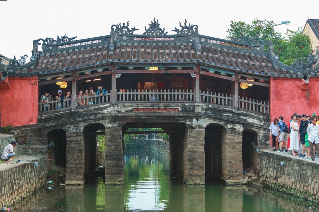 Đền chùa Cầu nổi tiếng với kiến trúc đặc biệt ở Hội An 