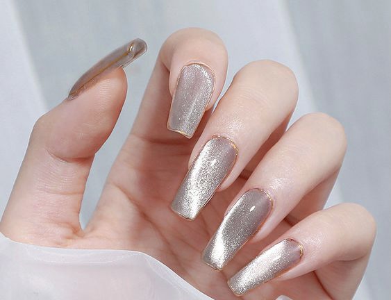 Gợi ý các mẫu nail mắt mèo cho các cô nàng các tính