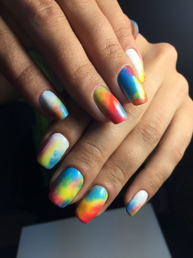 Nail mùa hè ombre cầu vồng