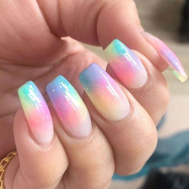 Nail mùa hè ombre cầu vồng