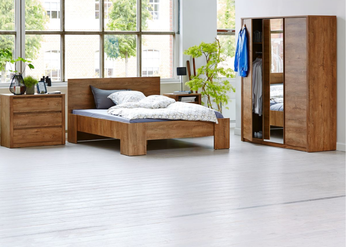 Tab đầu giường có kích thước lớn để trang trí phòng ngủ có diện tích rộng rãi (Nguồn: JYSK)