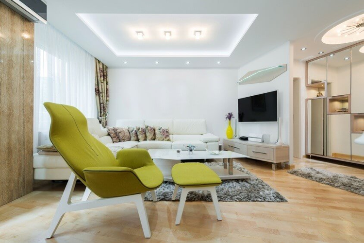 Mẫu trần thạch cao với đèn ốp trần tạo không gian hiện đại cho phòng khách (Nguồn: Internet)
