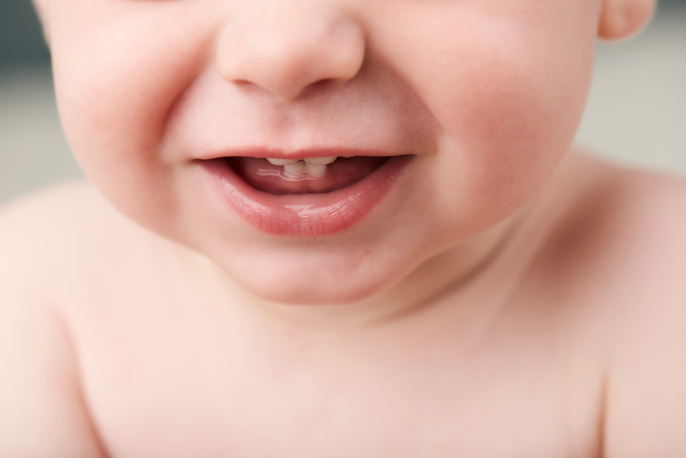 Trẻ mấy tháng thì mọc răng?