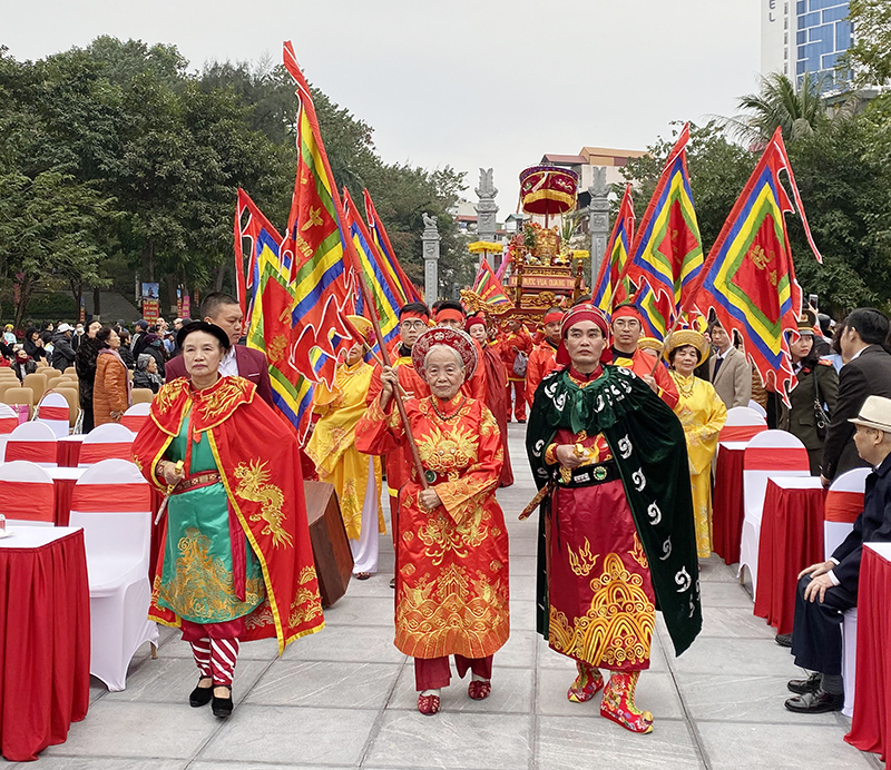 Go Dong Da festival