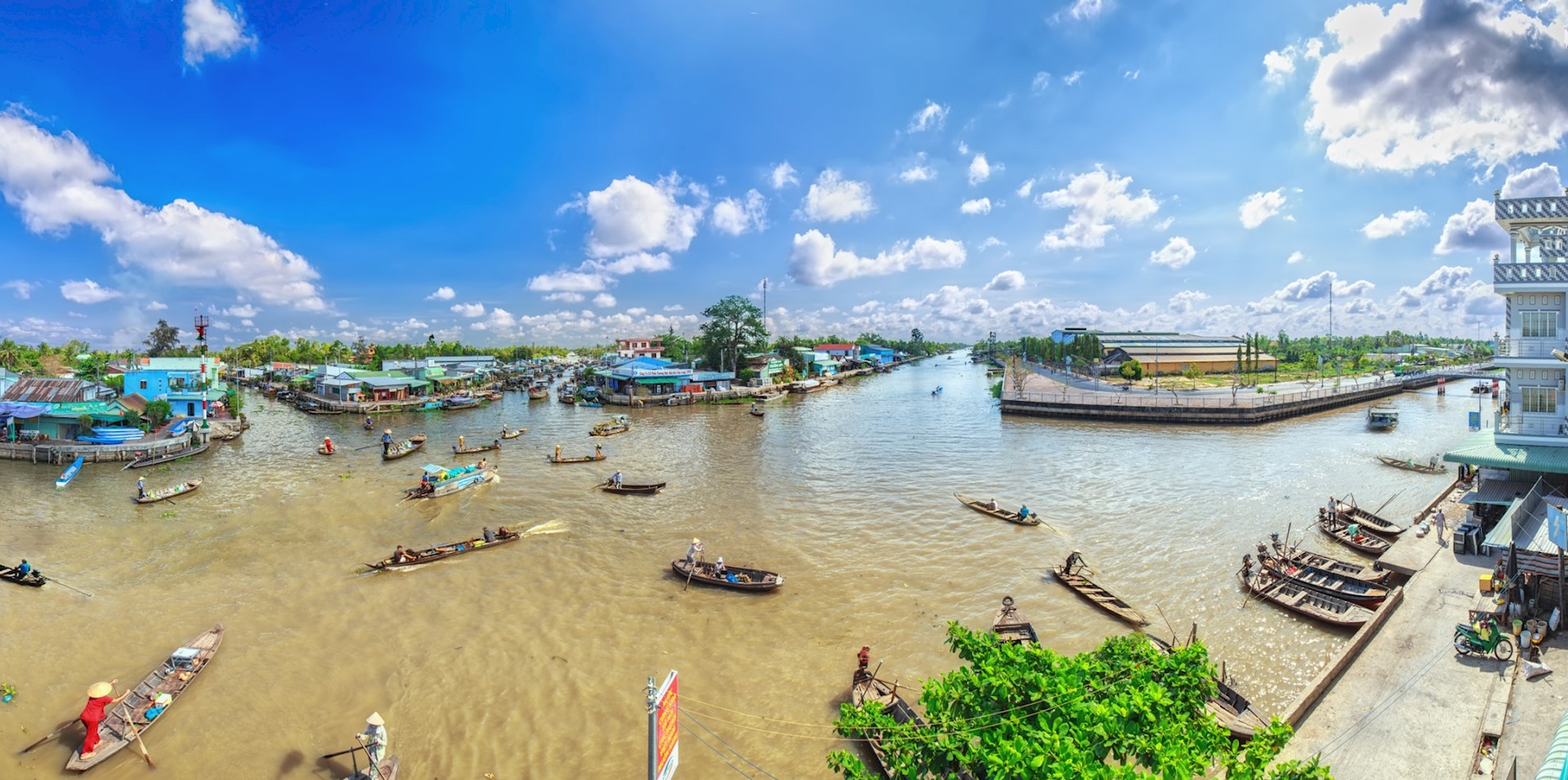 When is the ideal time to travel to Vietnam's Mekong Delta?