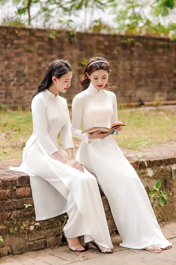 Buy Ao Dai Vietnam for Men, High Quality Hand-drawn Vietnamese Traditional  Costume, Vietnamese Traditional Clothing Online in India - Etsy