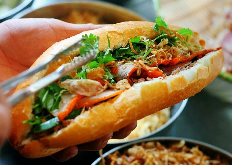 banh mi - one of the best vietnamese street food