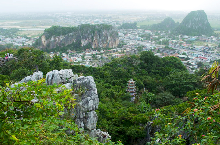 mountain thuy