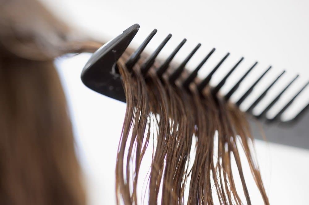 dầu bóng tóc có khả năng giữ nếp tóc