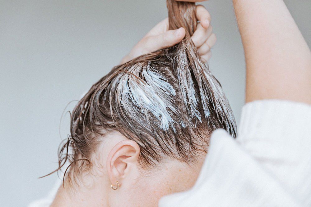 Ủ tóc bằng collagen tại nhà như thế nào để tóc luôn bồng bềnh?