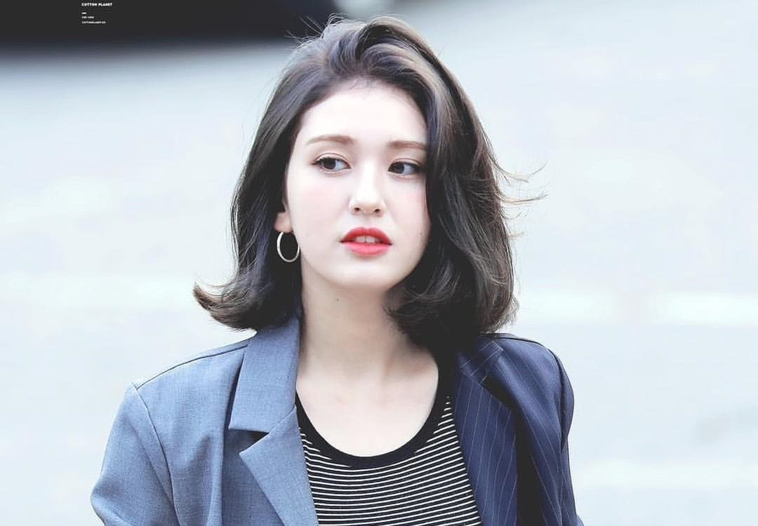 Kiểu tóc ngắn Hàn Quốc cho mặt vuông