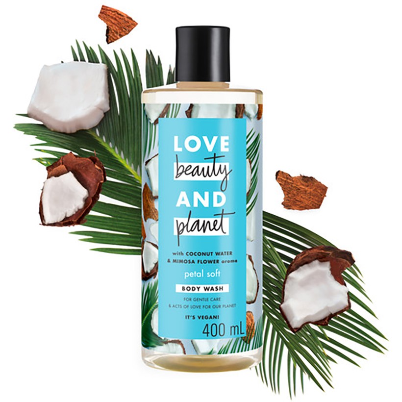 sản phẩm dầu gội Coconut Water & Mimosa Flower của Love Beauty And Planet
