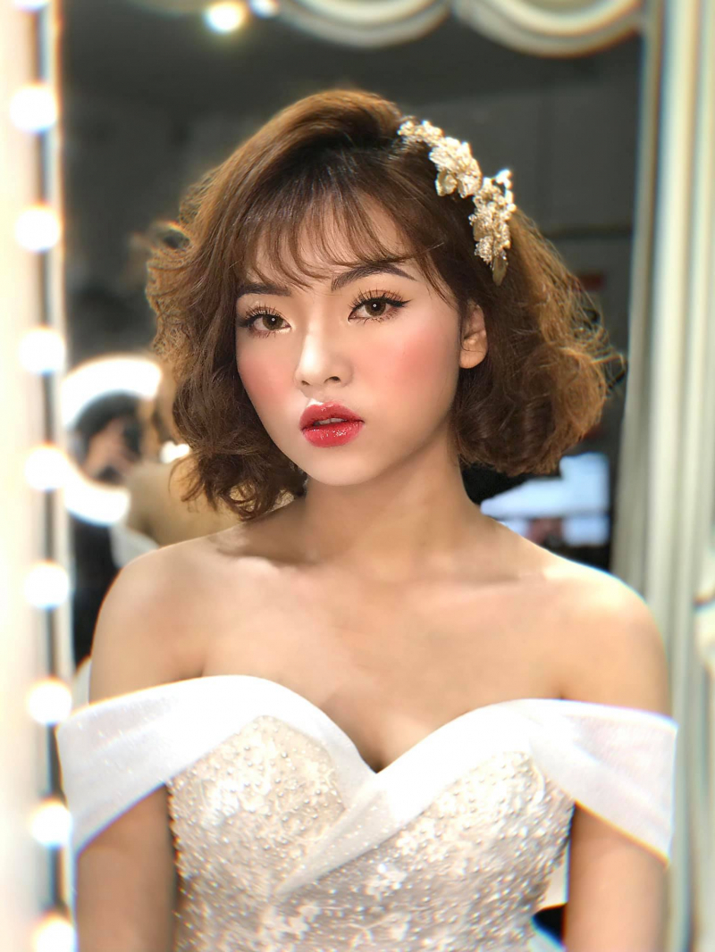 Kiểu tóc cô dâu mái thưa Hàn Quốc