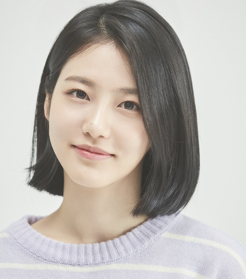 Tóc ngắn ngang vai Hàn Quốc cho mặt tròn - Shin Ye Eun